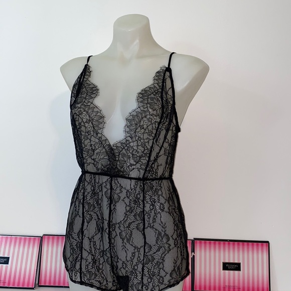 New! ❤️Victoria's Secret lace teddy - Picture 5 of 7